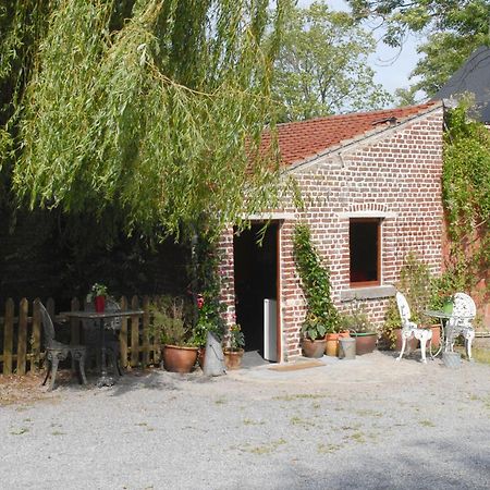 Hotel Restaurant La Ferme De Grambais Нивель Экстерьер фото