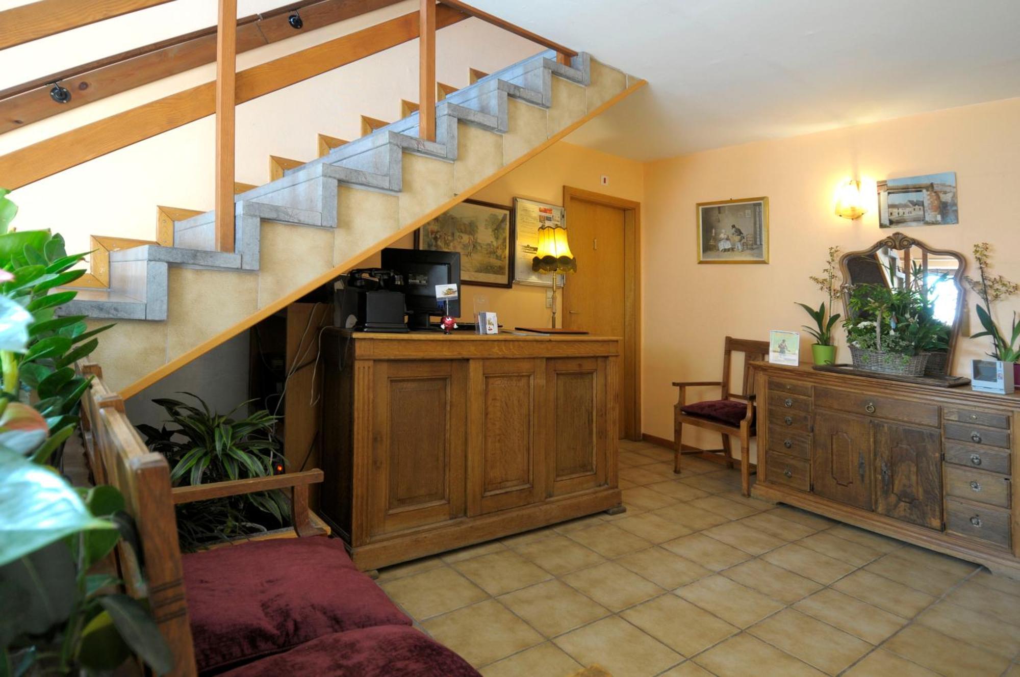 Hotel Restaurant La Ferme De Grambais Нивель Экстерьер фото