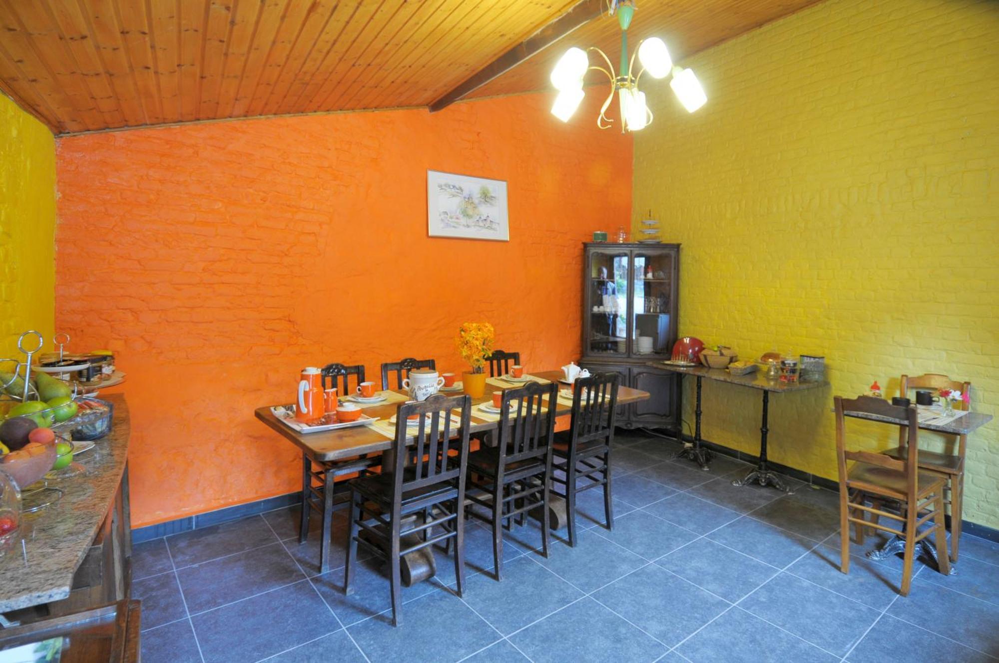 Hotel Restaurant La Ferme De Grambais Нивель Экстерьер фото
