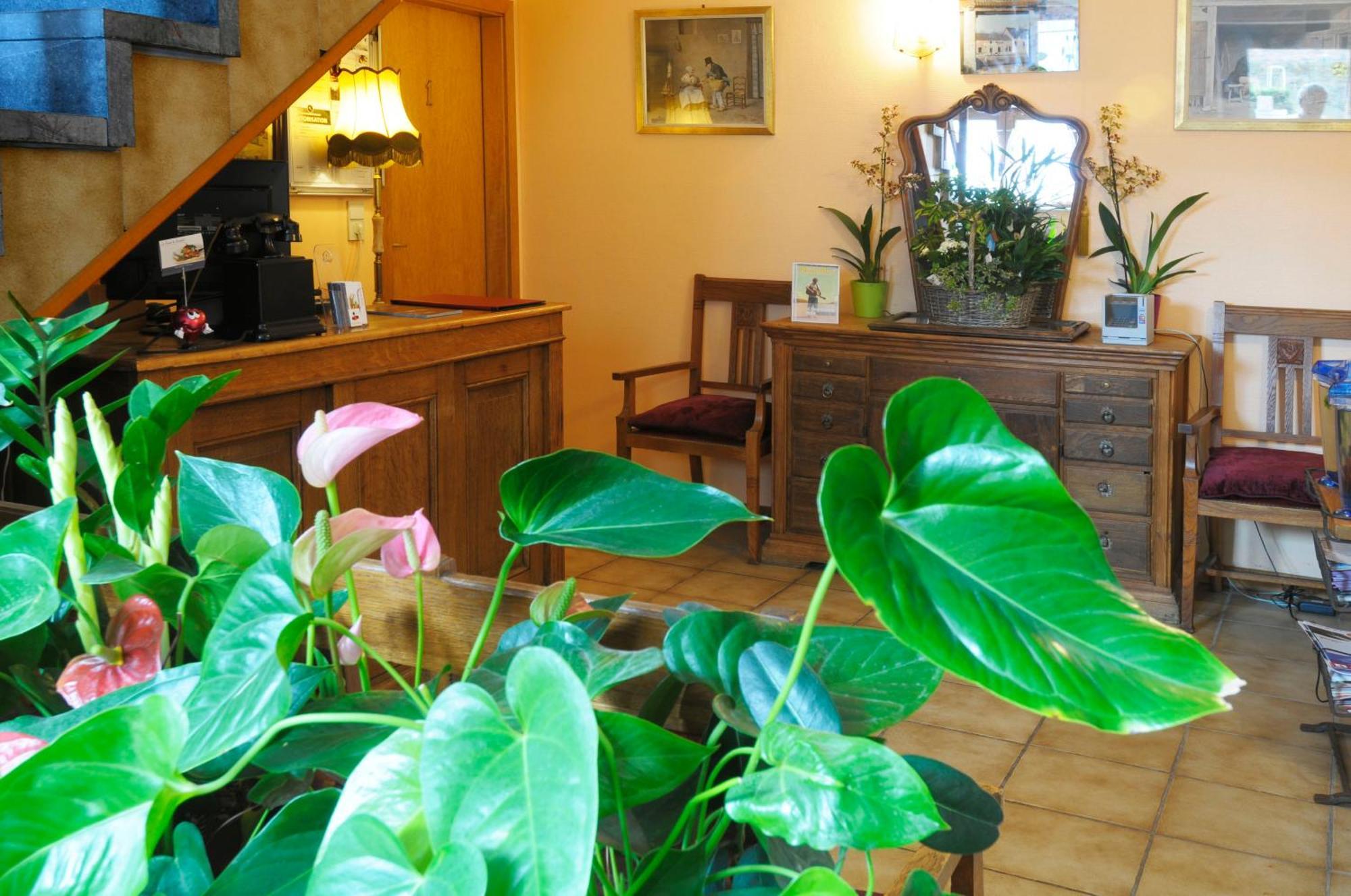 Hotel Restaurant La Ferme De Grambais Нивель Экстерьер фото