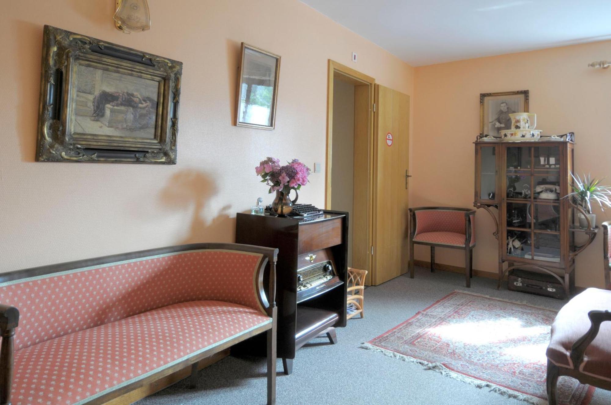 Hotel Restaurant La Ferme De Grambais Нивель Экстерьер фото
