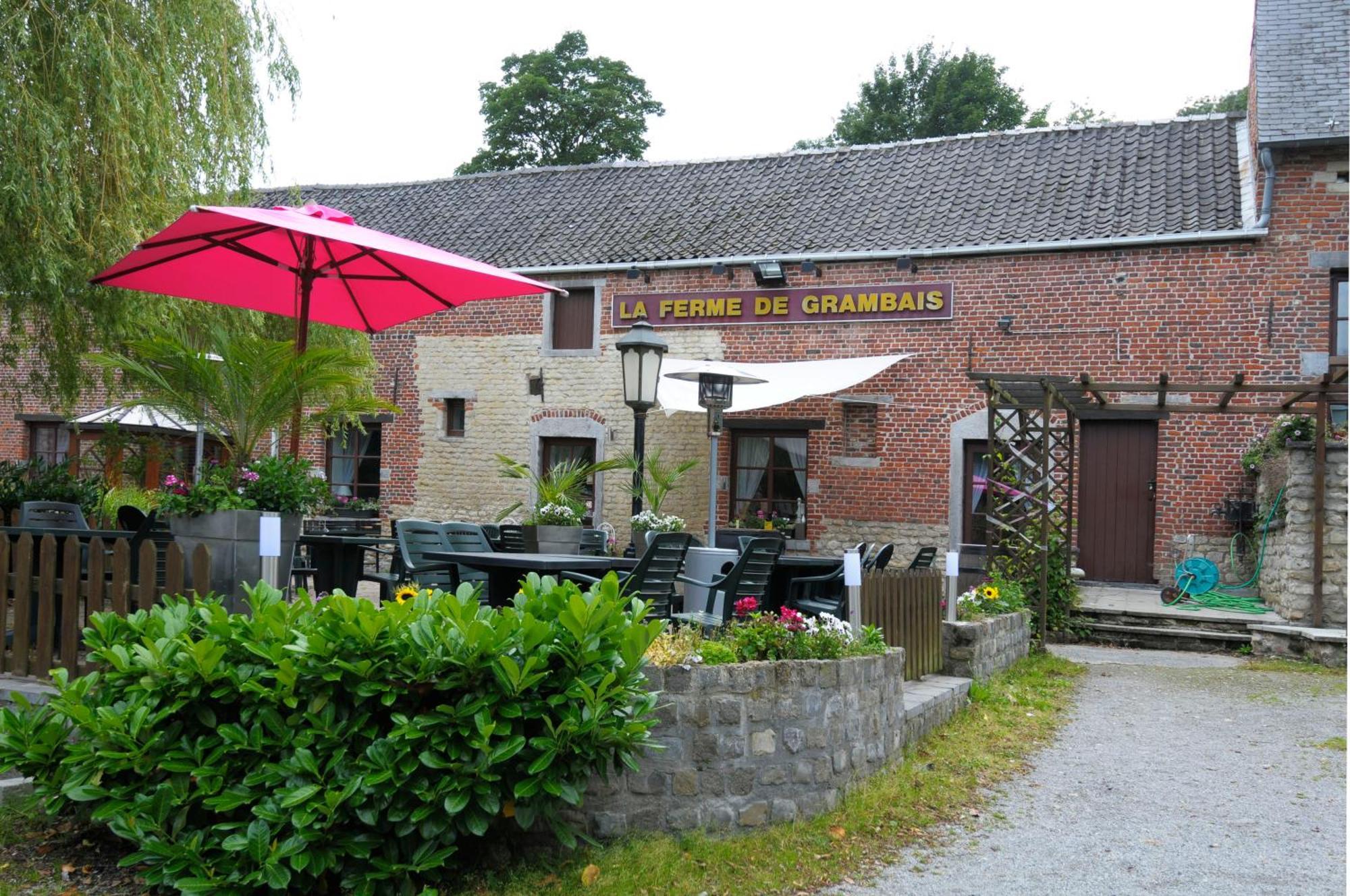 Hotel Restaurant La Ferme De Grambais Нивель Экстерьер фото