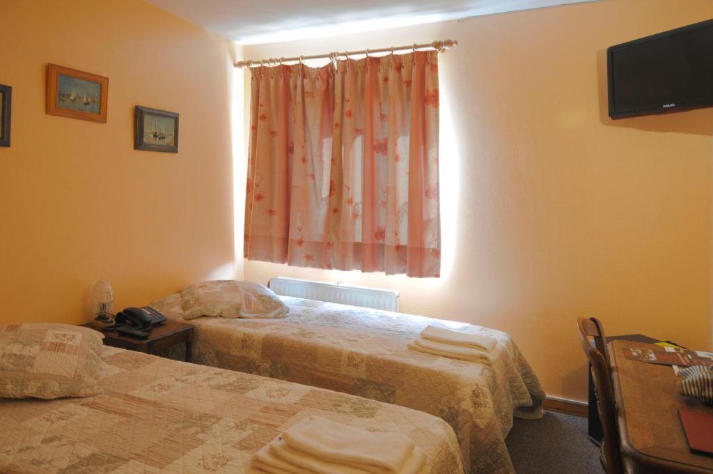 Hotel Restaurant La Ferme De Grambais Нивель Номер фото