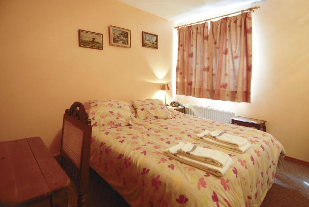 Hotel Restaurant La Ferme De Grambais Нивель Номер фото